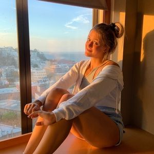 Meet your Posher, Ellie